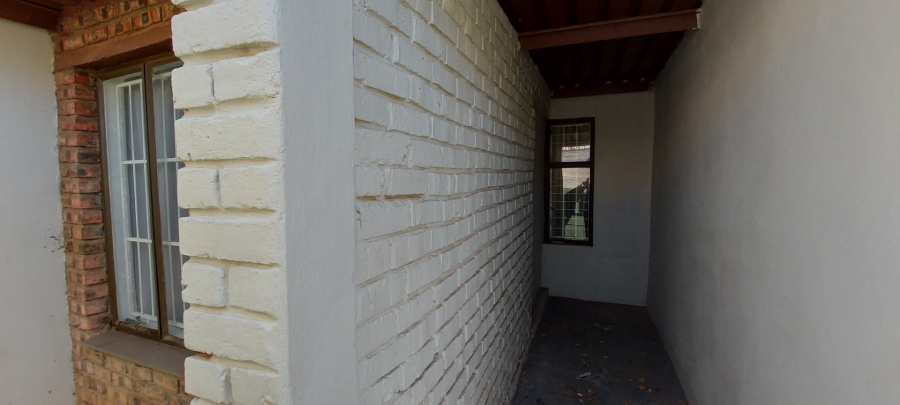 23 Bedroom Property for Sale in Brandwag Free State